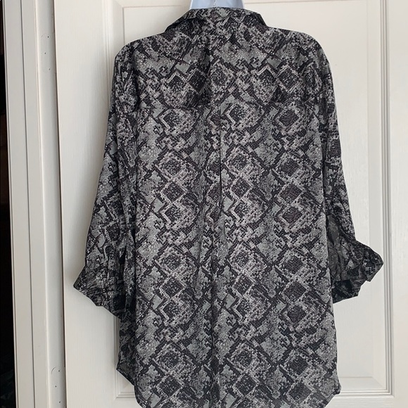 Plus Snake Print Tunic - Picture 6 of 8